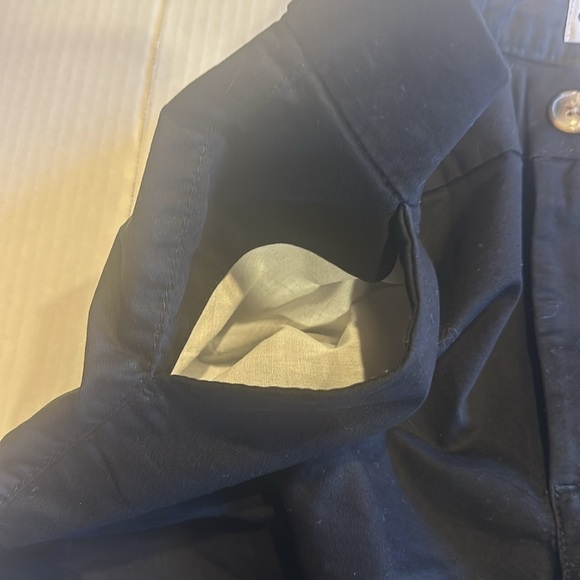 NWT Old Navy black everyday shorts mid rise zipper front pockets can be belted - Picture 9 of 11